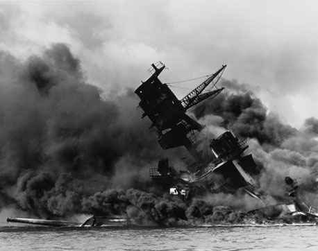 1941 – Japanese bomb Pearl Harbor