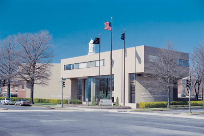 1976 – National Service and Legislative Headquarters opens