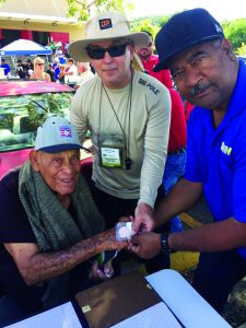 giving veteran a DAV coin